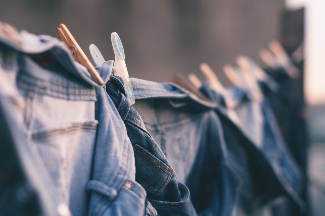 jeans-on-clothes-line